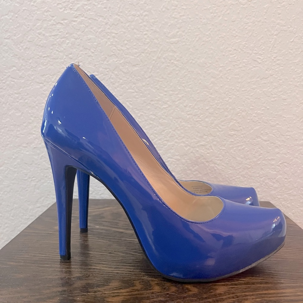 New Jessica Simpson Periwinkle Platform Heels woman’s size 10